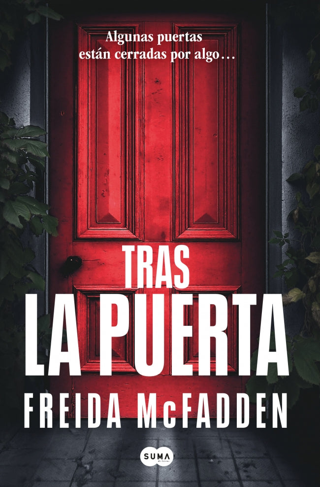 Tras la puerta